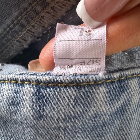 Personalized Pearl Studded Denim Jacket Size Large. - Picture 10 of 11